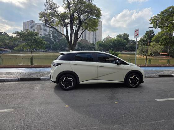 BYD DOLPHIN 44,9 KW ELÉTRICO BYD DOLPHIN 44,9 KW ELÉTRICO